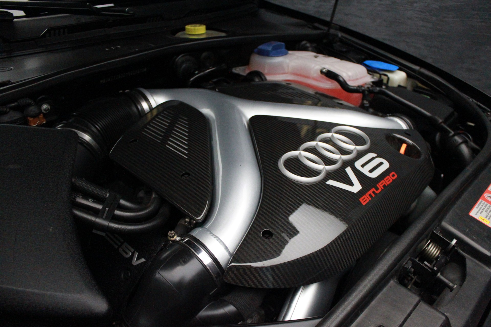 AUDI RS4 Avant quattro-image-8