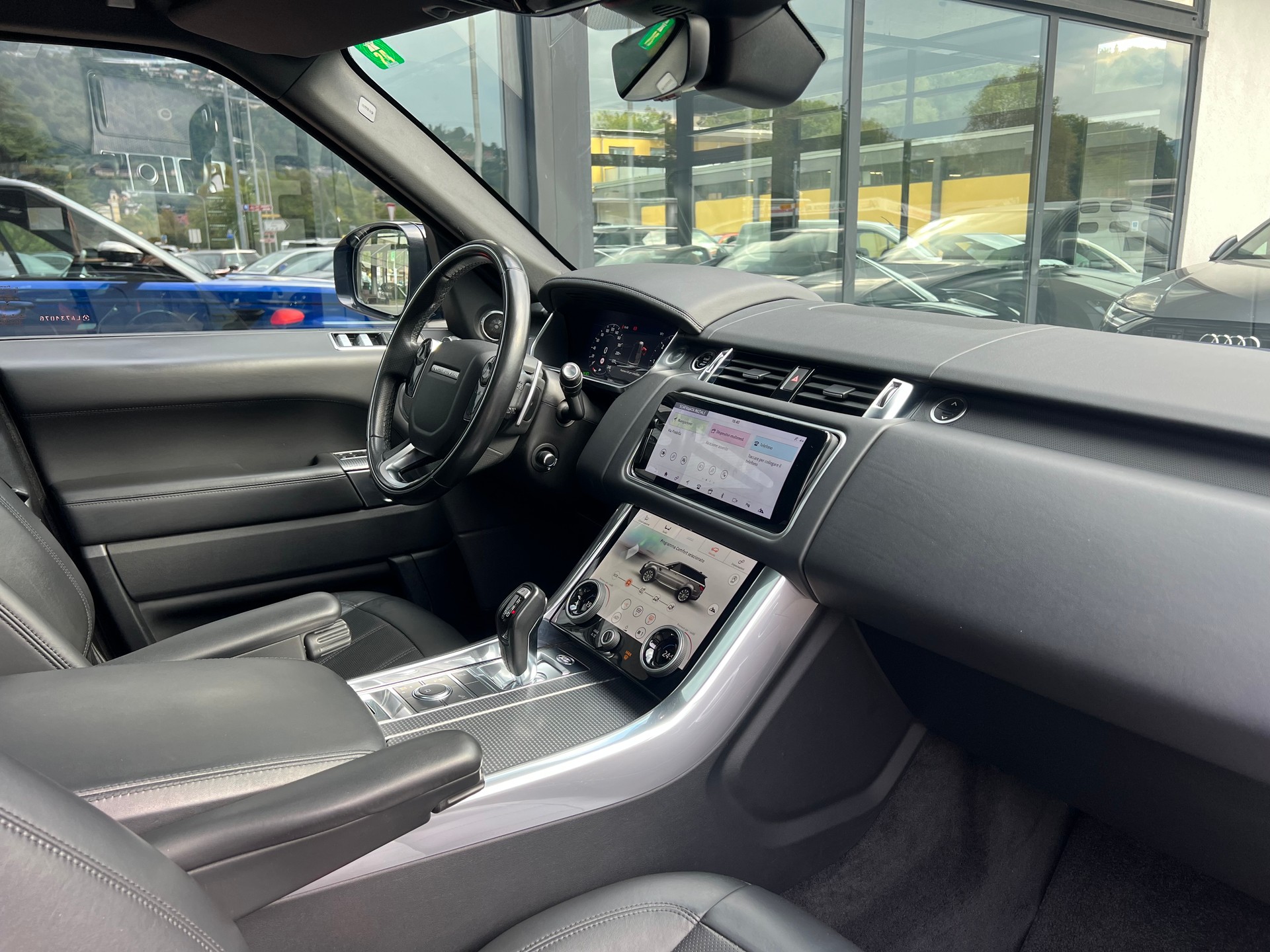 LAND ROVER Range Rover Sport 3.0 SDV6 HSE Dynamic Automatic-image-12