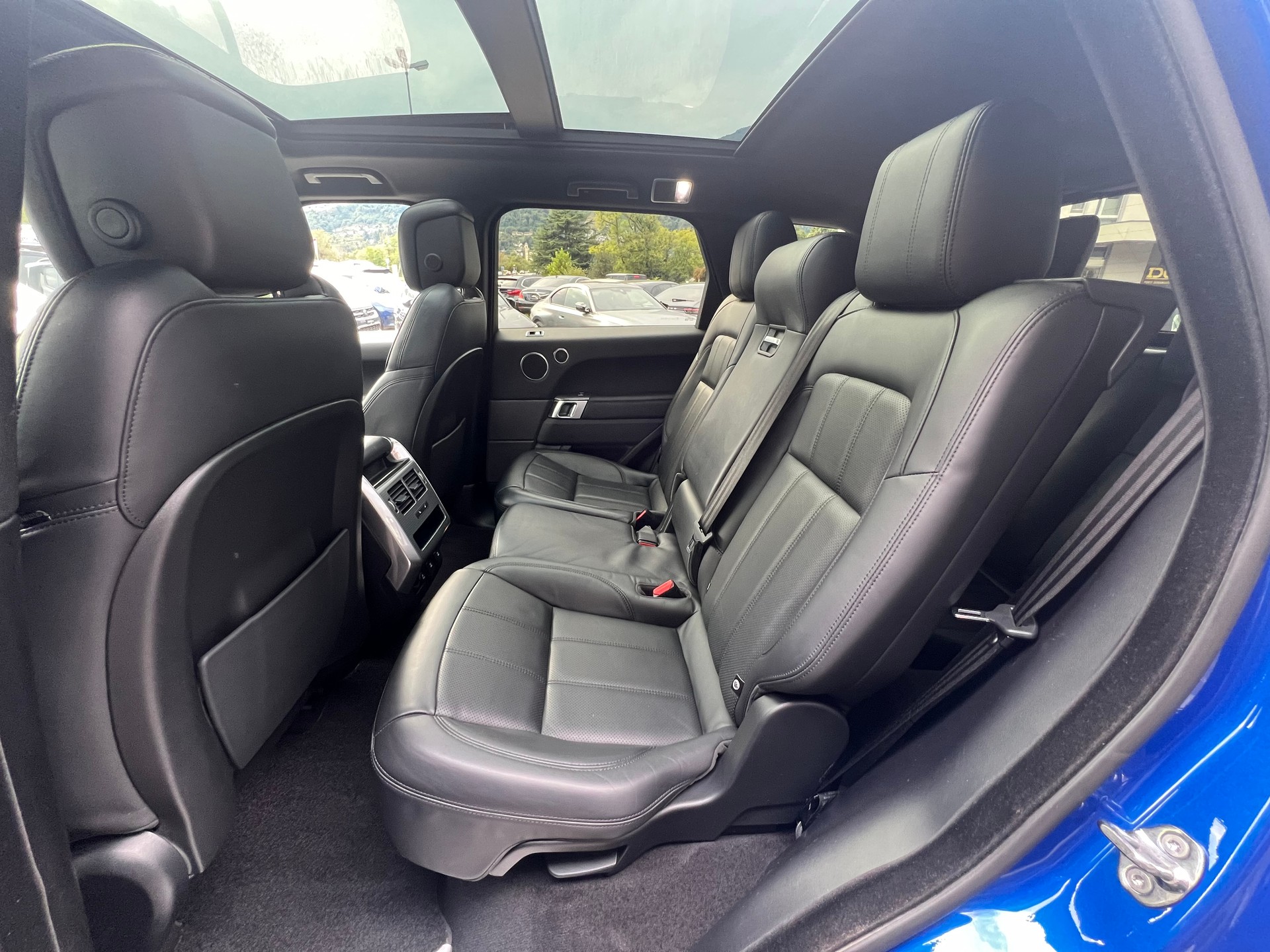 LAND ROVER Range Rover Sport 3.0 SDV6 HSE Dynamic Automatic-image-17