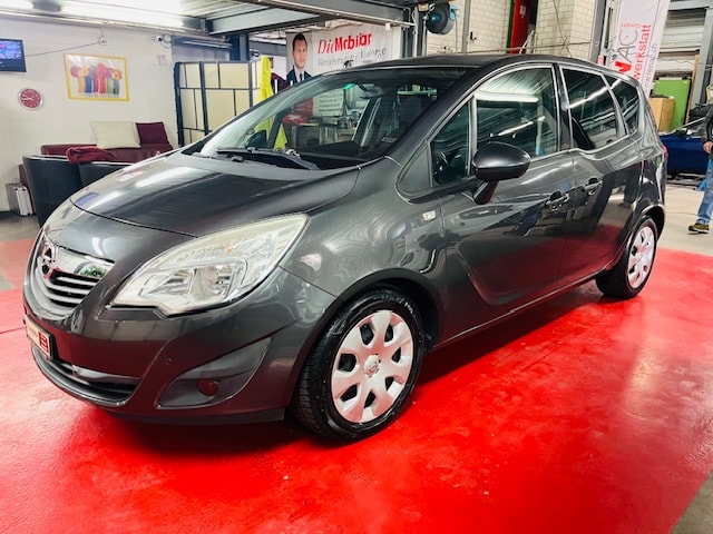 OPEL Meriva 1.4 Turbo Color Edition-image-2
