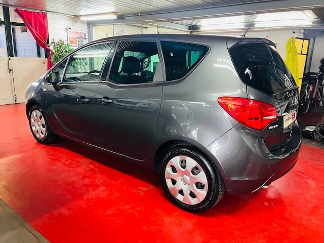 OPEL Meriva 1.4 Turbo Color Edition-image-1