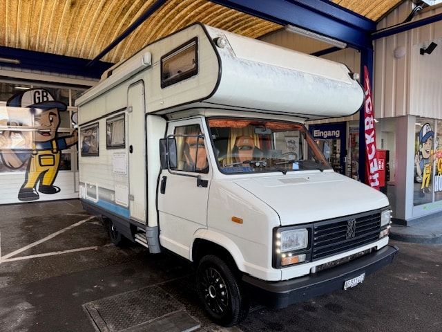 PEUGEOT J5-image-1