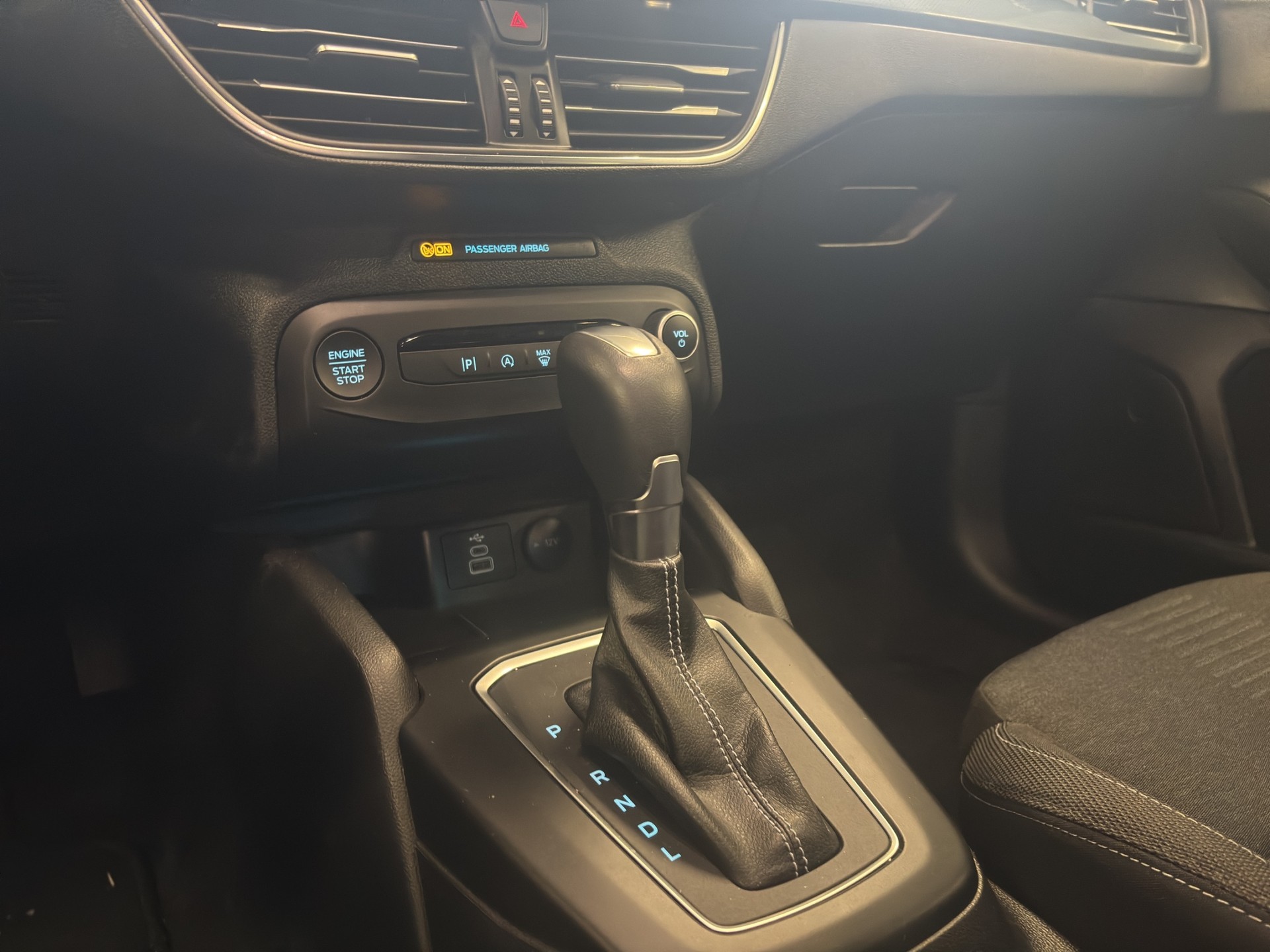 FORD Focus 1.0 MHEV Active Automat-image-7
