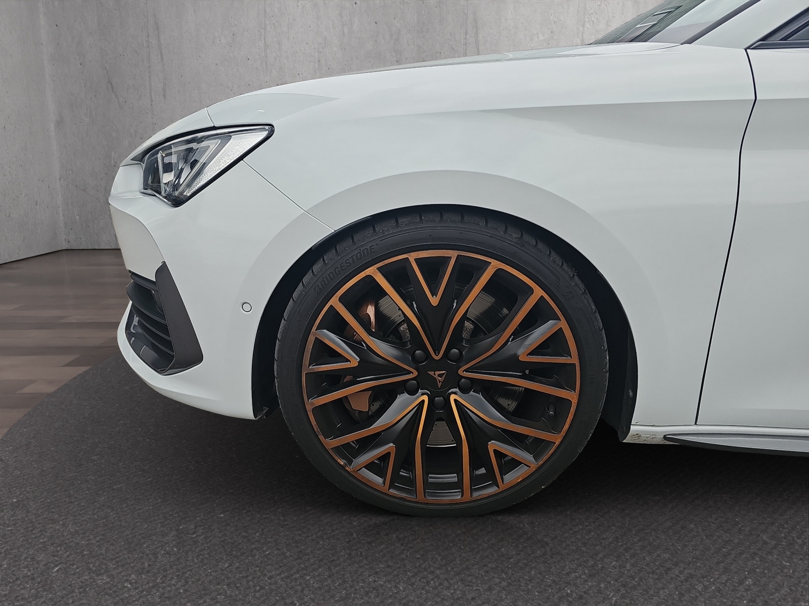 CUPRA LEON VZ 2.0 TSI DSG-image-13