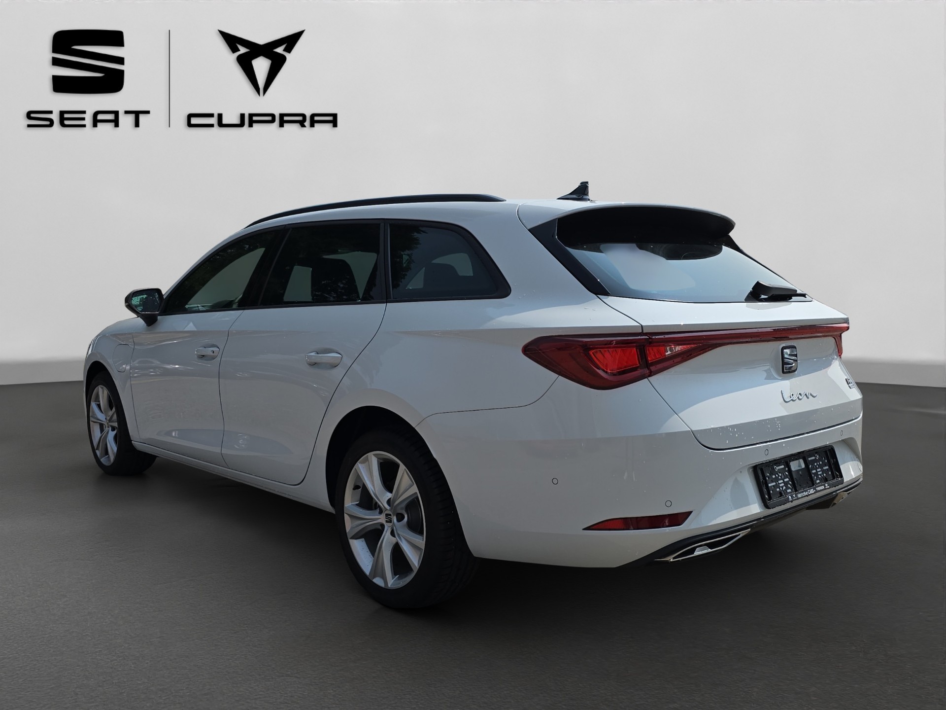 SEAT Leon ST 1.4 eHybrid pHEV DSG Move FR-image-3