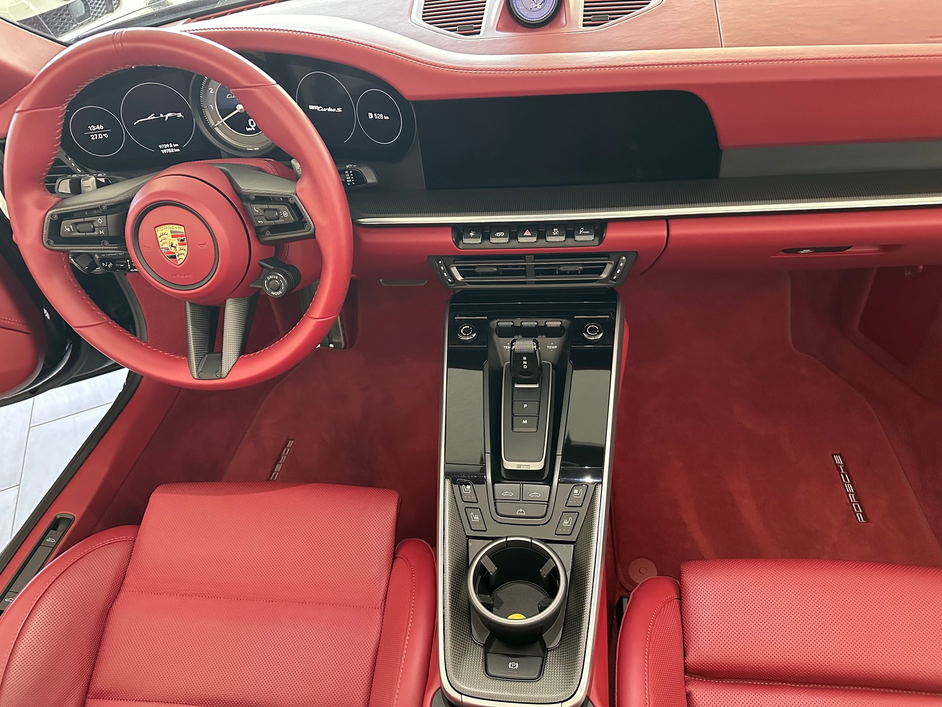 PORSCHE 911 Turbo S Cabriolet PDK-image-14