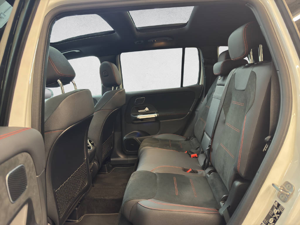MERCEDES-BENZ GLB 220 AMG Line 4Matic-image-13