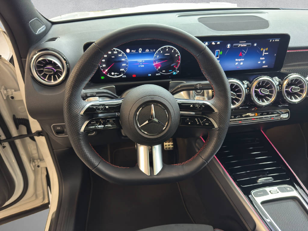 MERCEDES-BENZ GLB 220 AMG Line 4Matic-image-12