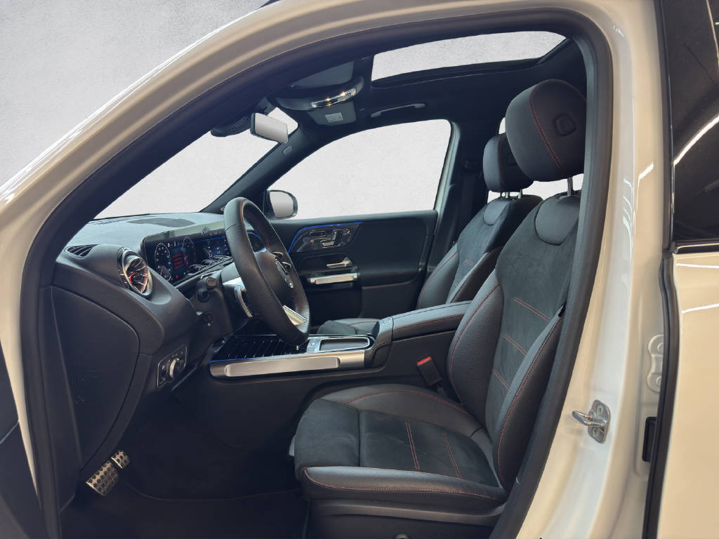 MERCEDES-BENZ GLB 220 AMG Line 4Matic-image-10