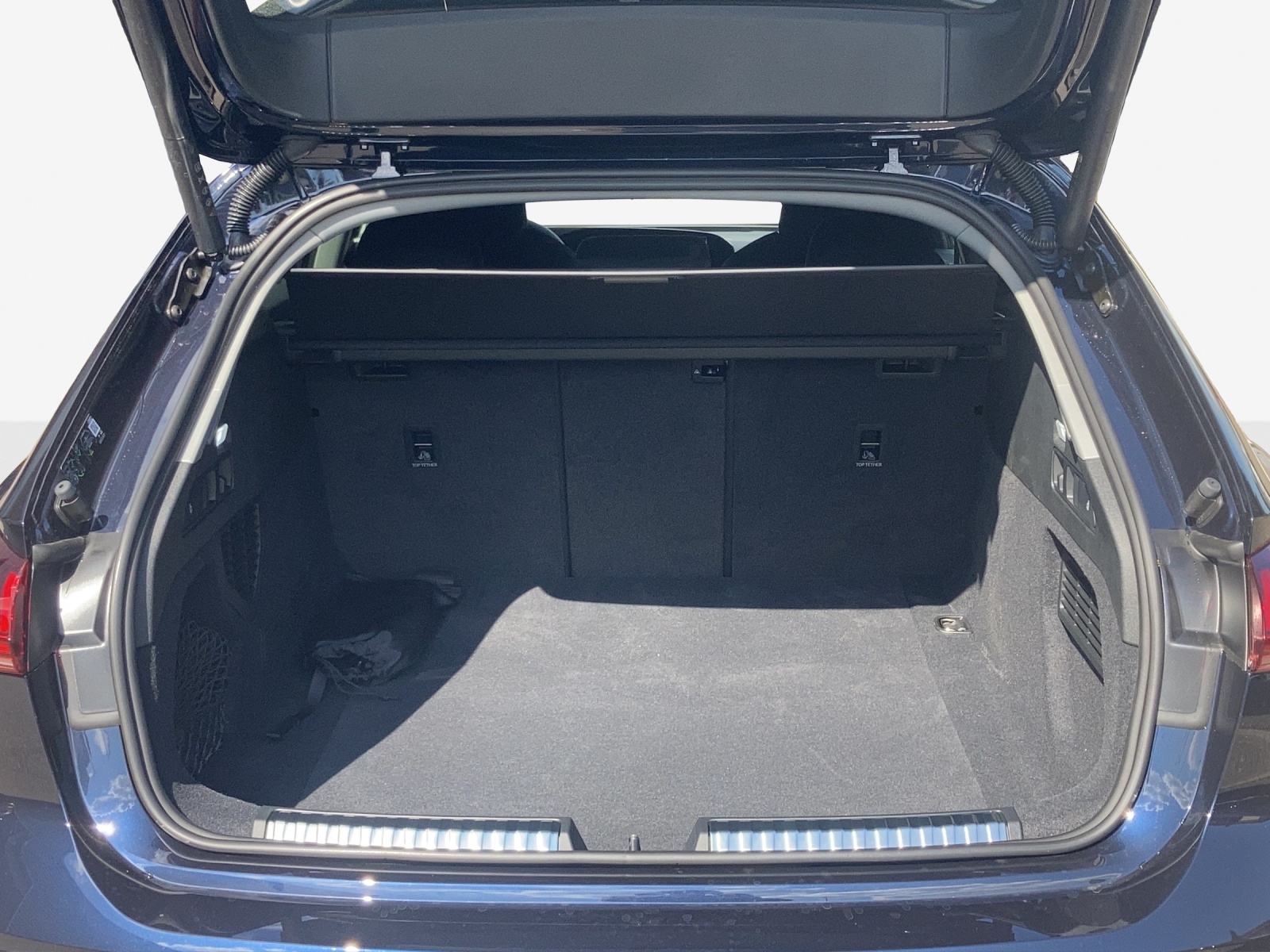 AUDI A5 Avant TDI quattro 150 kW Attraction S tronic-image-10