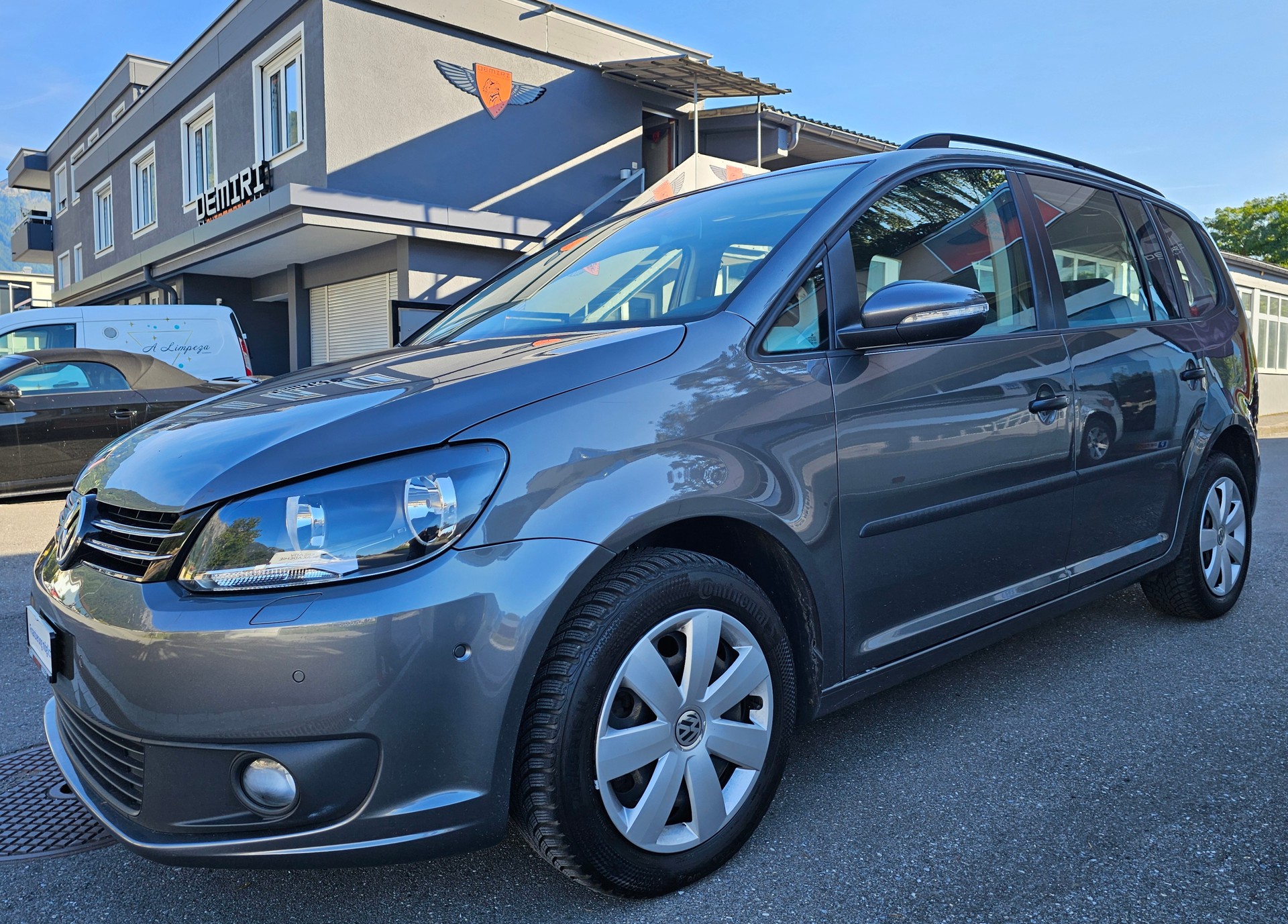 VW Touran 1.4 TSI Highline DSG-image-0