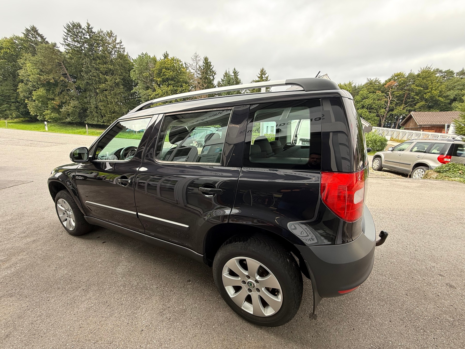 SKODA Yeti 1.8 TSI Experience 4x4-image-7