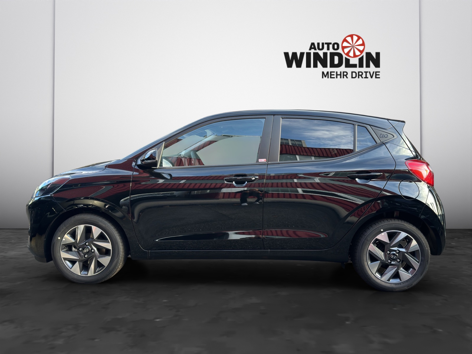 HYUNDAI i10 1.2 Amplia-image-2