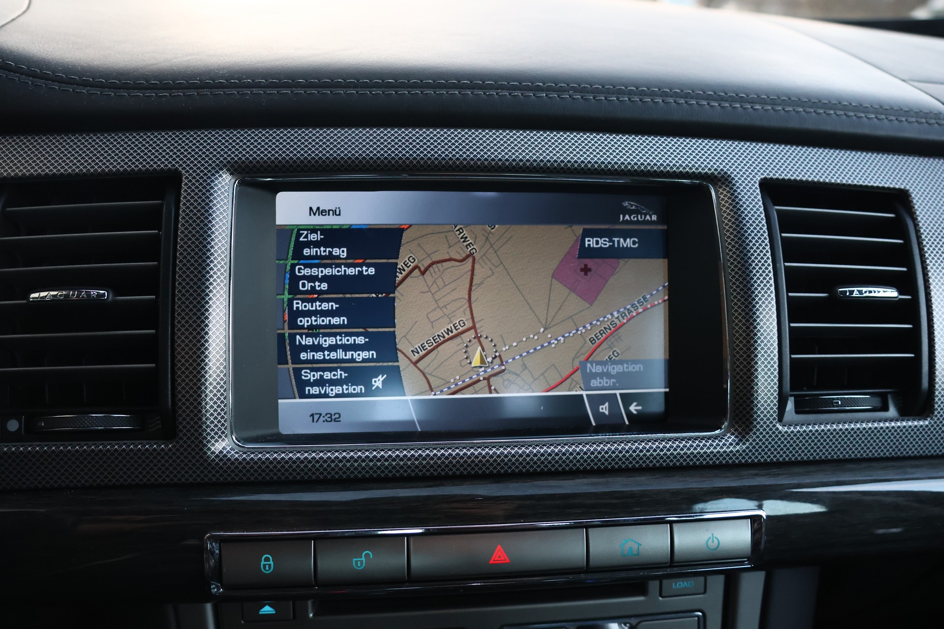 JAGUAR XF 5.0 V8 S/C XFR-image-15