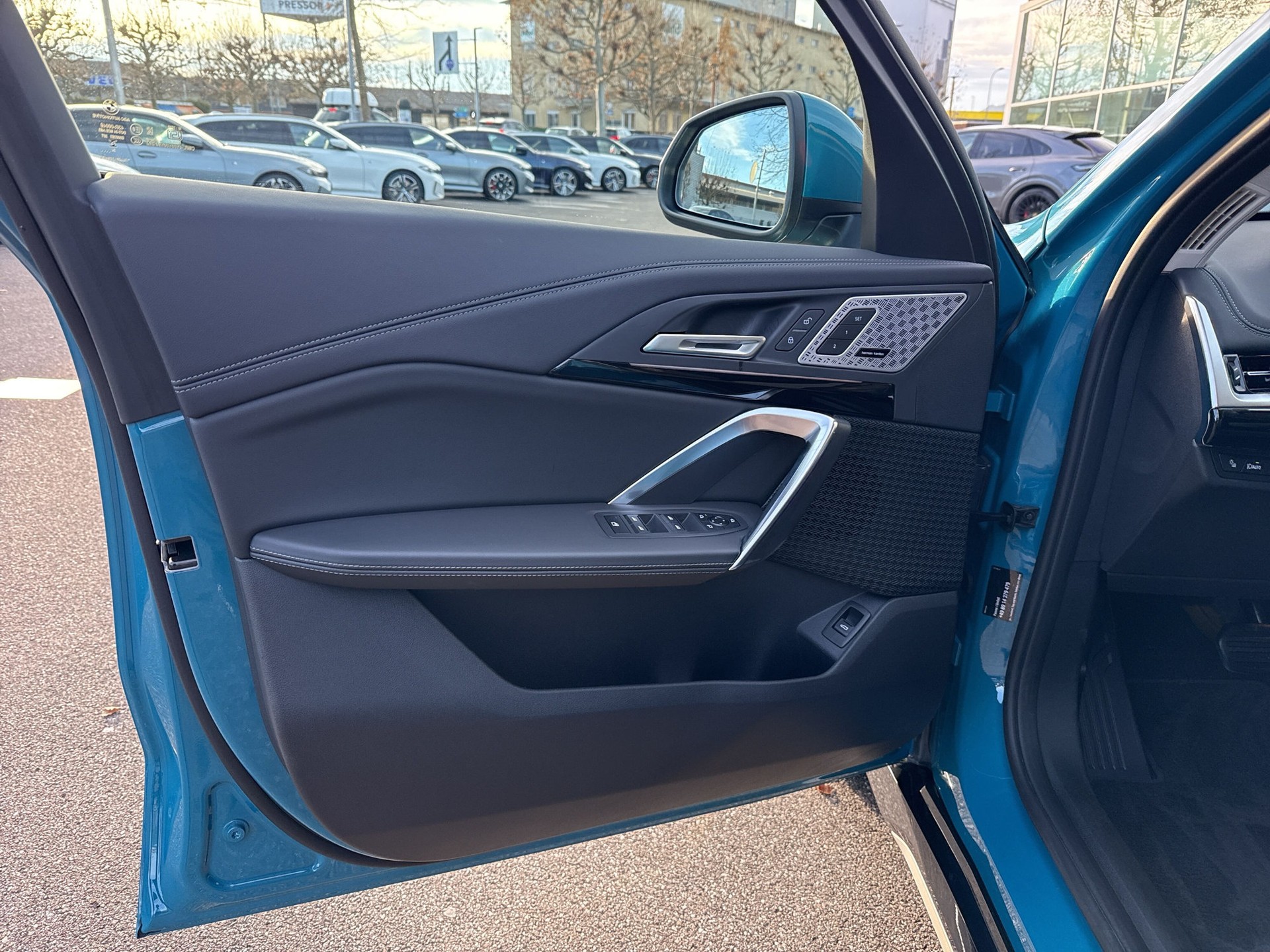 BMW X1 xDrive 20d 48V xLine-image-16