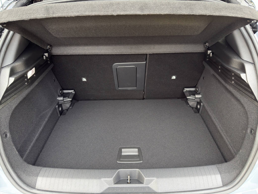 OPEL Astra 1.2 T Hybrid GS-image-10