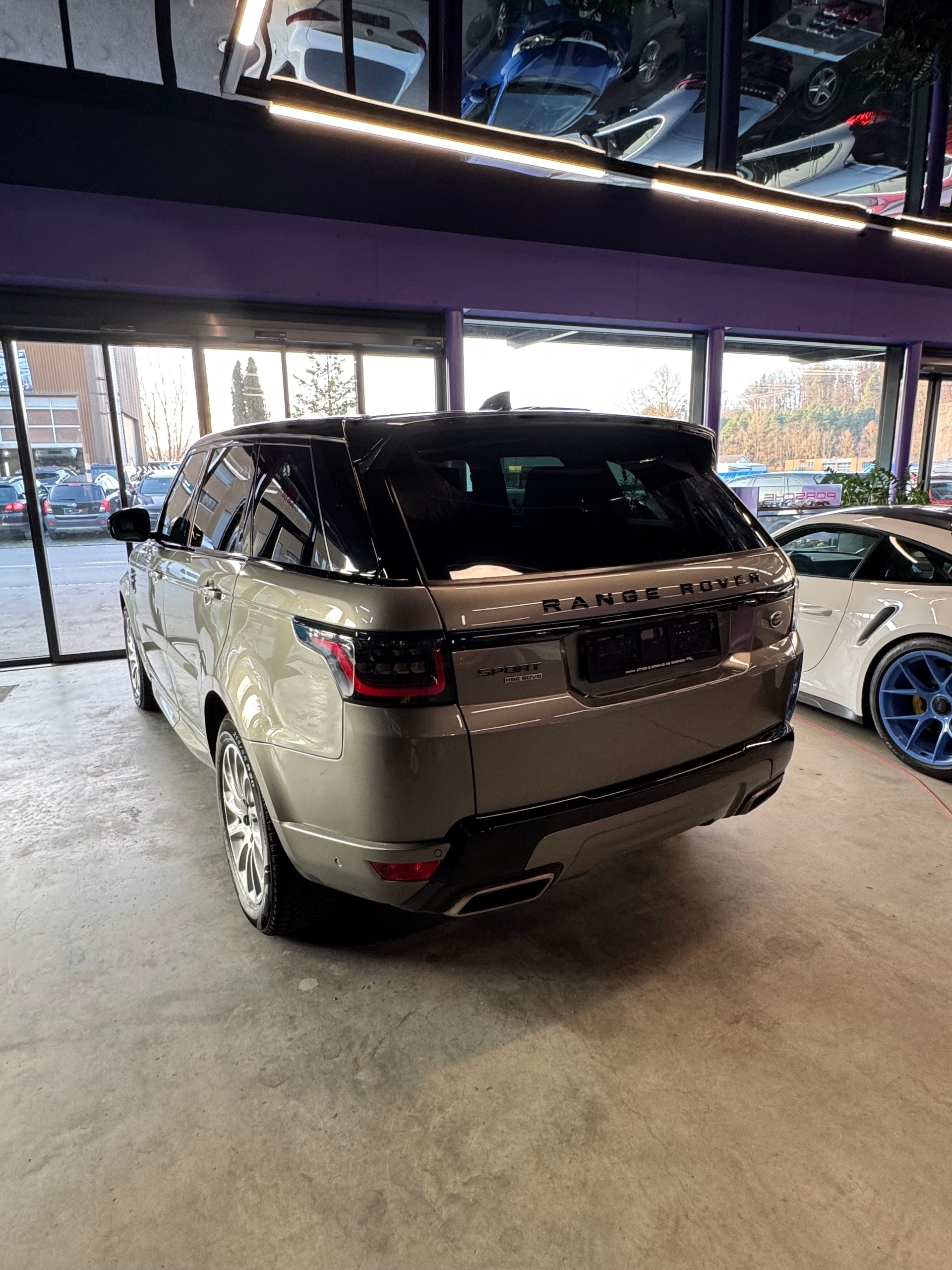 LAND ROVER Range Rover Sport 4.4 SDV8 HSE Dynamic Automatic-image-2