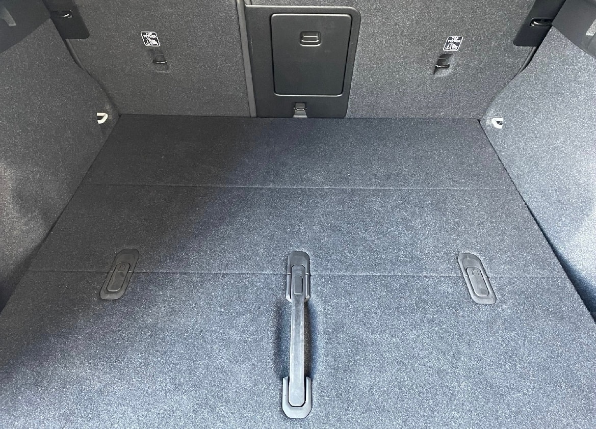 VOLVO XC40 2.0 B5 MH R-Design AWD-image-6