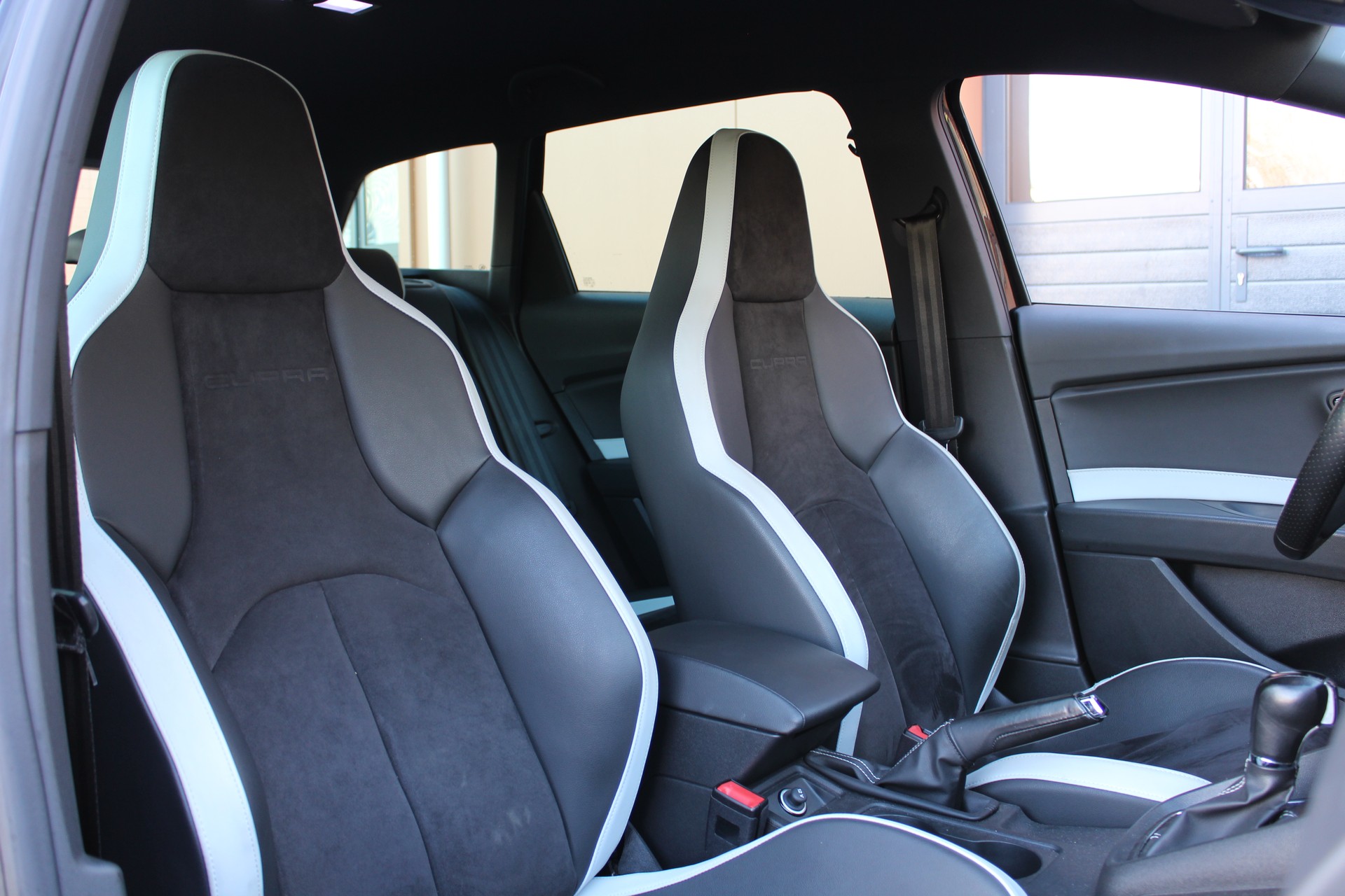 SEAT Leon ST 2.0 TSI Cupra ABT 335' cv DSG - "ABT 335' Homol * Sièges Baquet Alcant * 8 Roues * Expertise/Service 2026 * Clim. Auto"-image-23