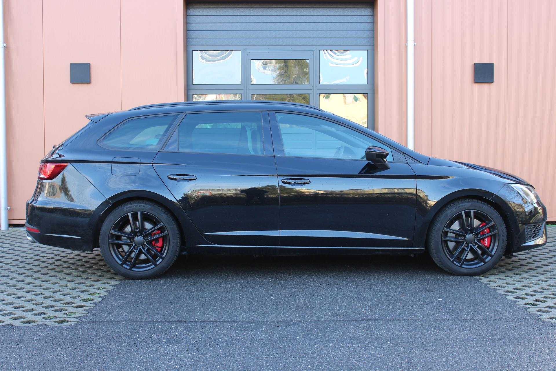 SEAT Leon ST 2.0 TSI Cupra ABT 335' cv DSG - "ABT 335' Homol * Sièges Baquet Alcant * 8 Roues * Expertise/Service 2026 * Clim. Auto"-image-6