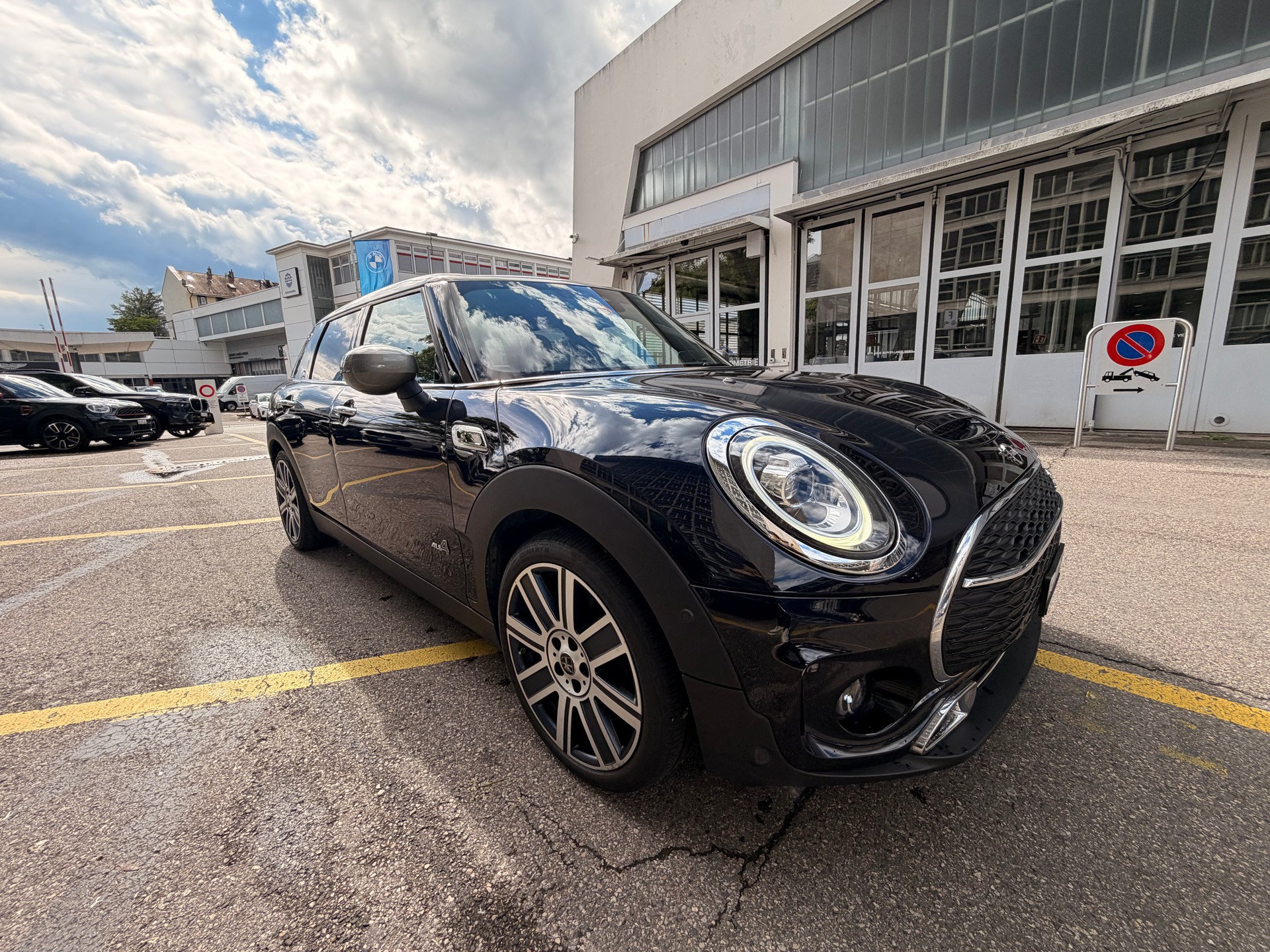 MINI Clubman Cooper S ALL4 Steptronic-image-1