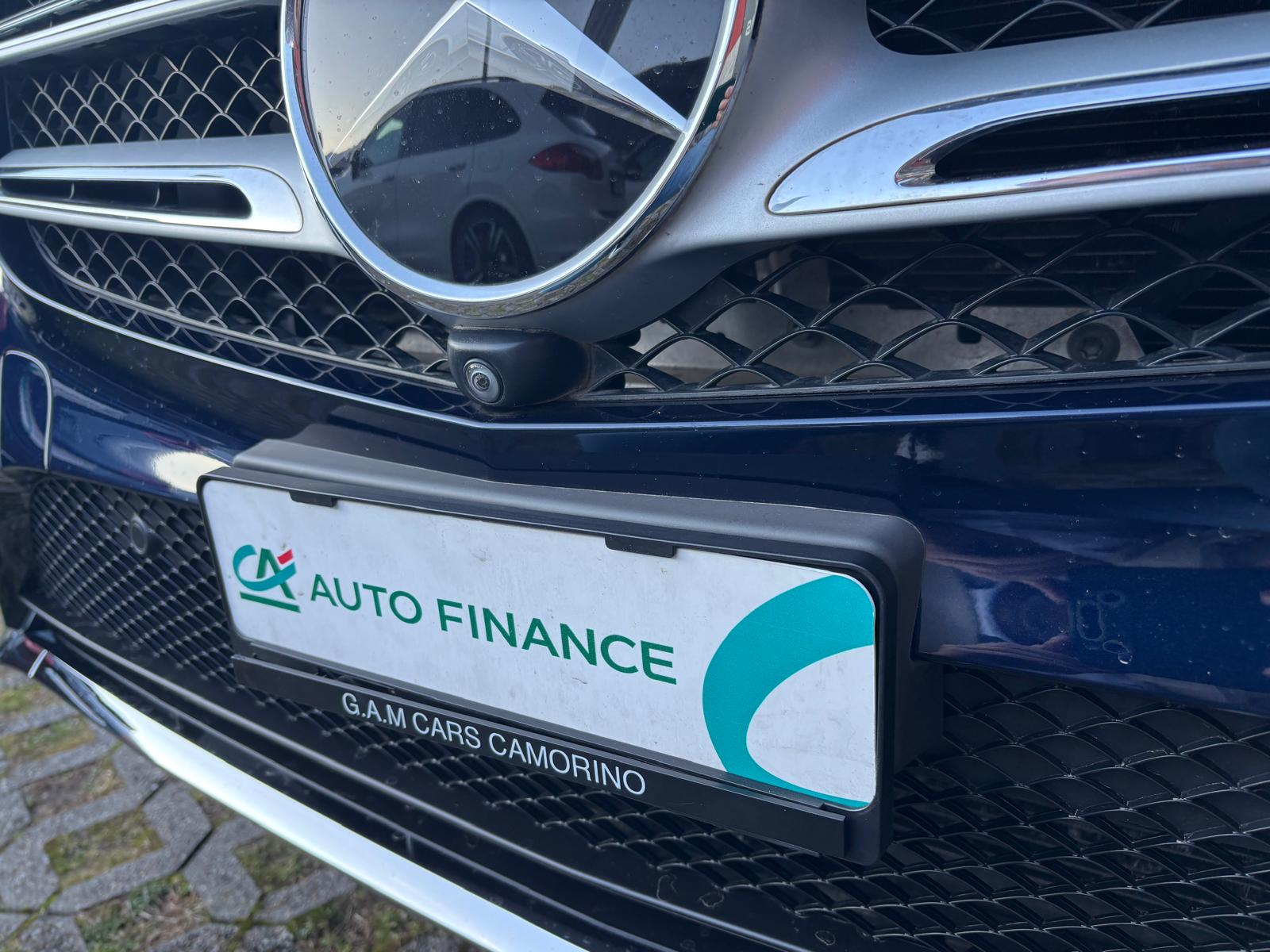 MERCEDES-BENZ GLC 250 d AMG Line 4Matic 9G-Tronic-image-11