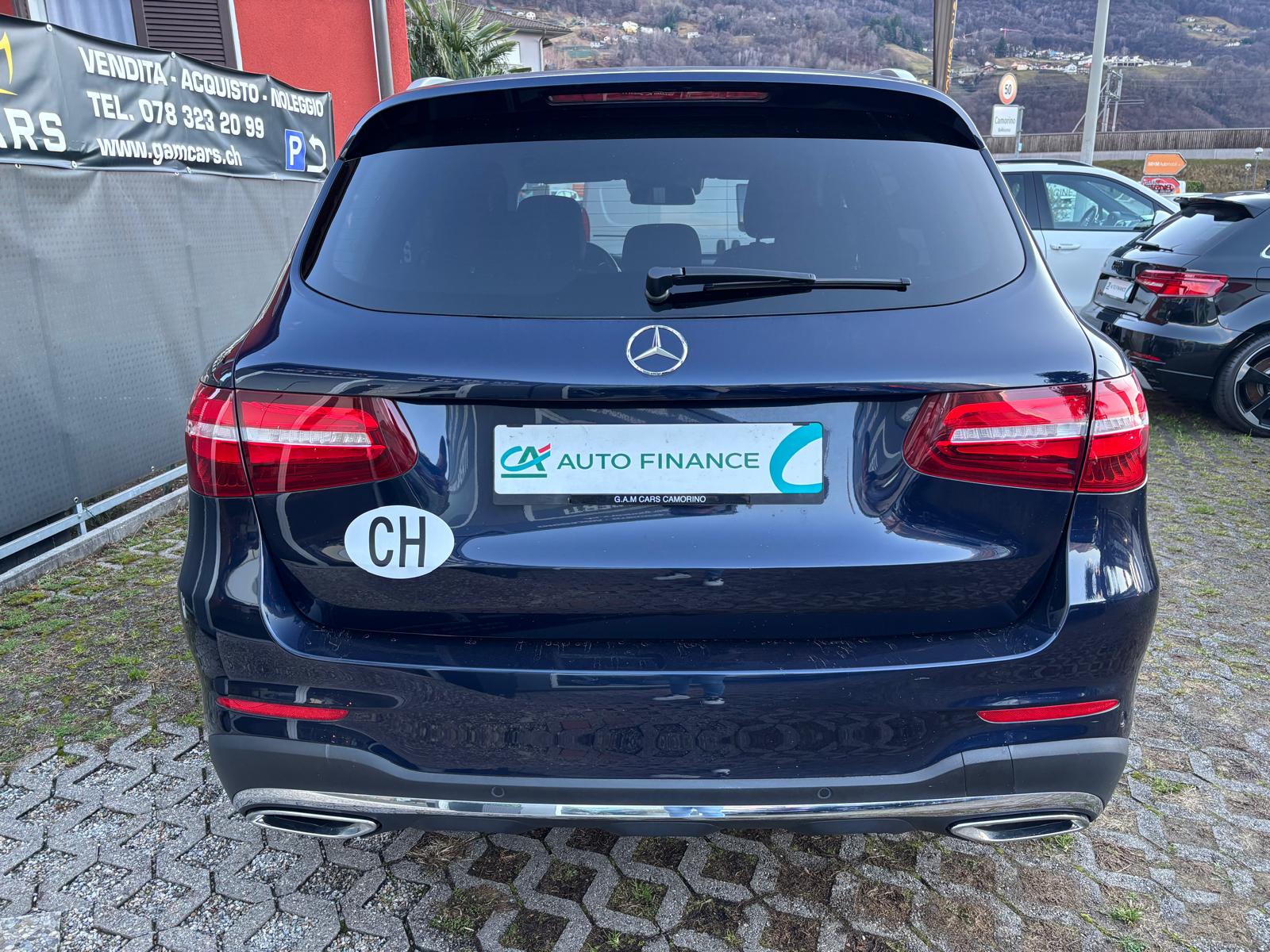 MERCEDES-BENZ GLC 250 d AMG Line 4Matic 9G-Tronic-image-4