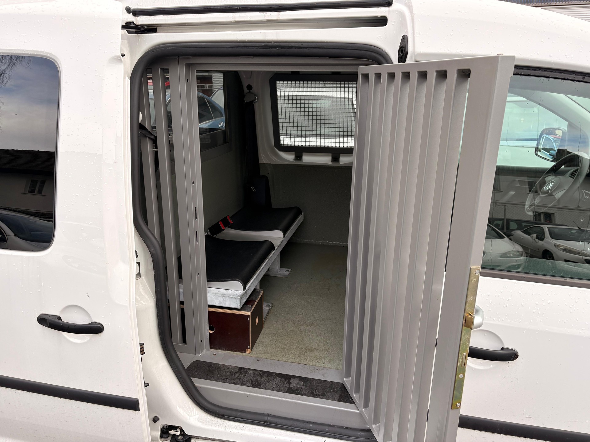 VW Caddy Maxi 1.6 TDI BMT-image-10