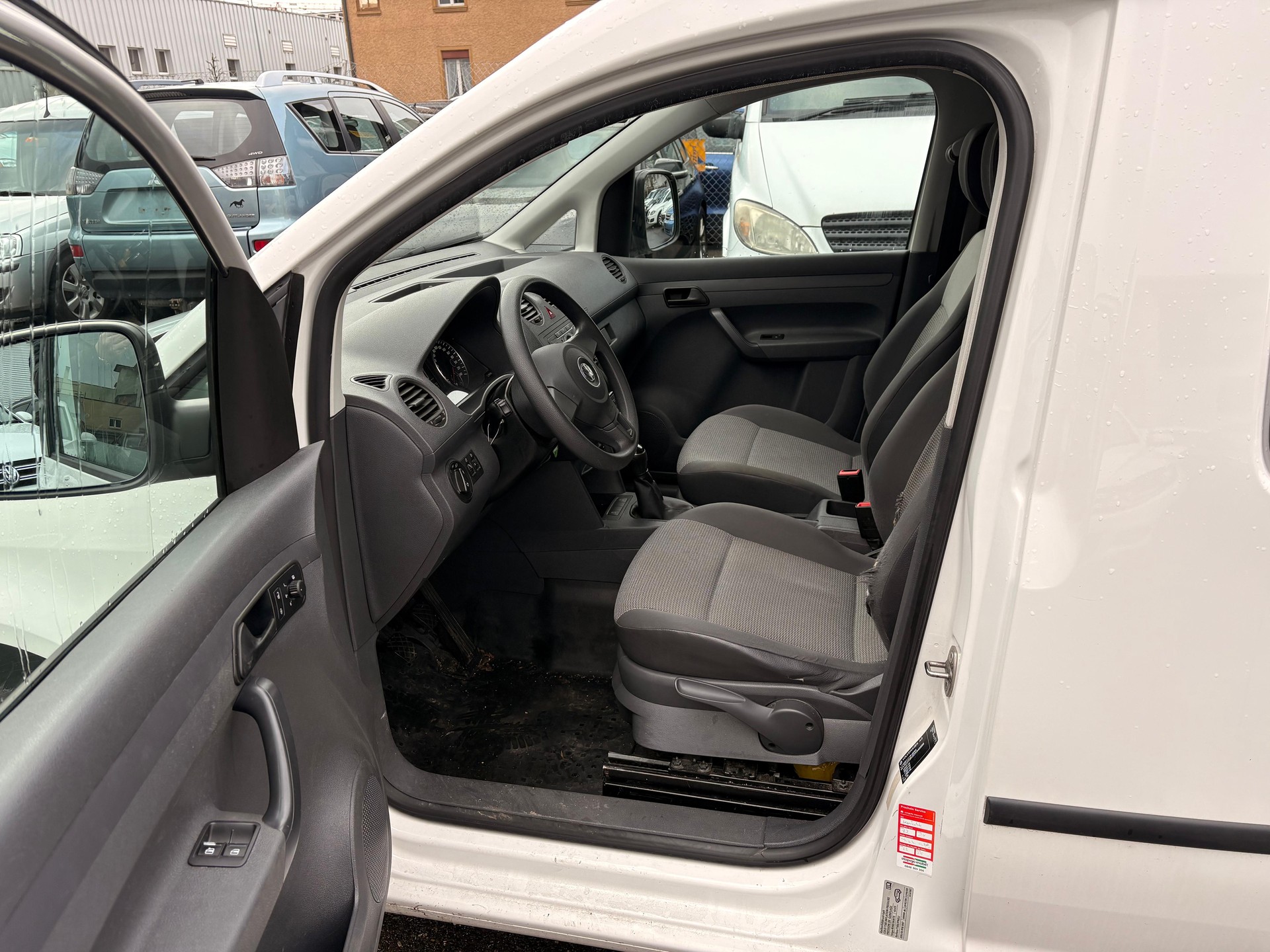 VW Caddy Maxi 1.6 TDI BMT-image-5