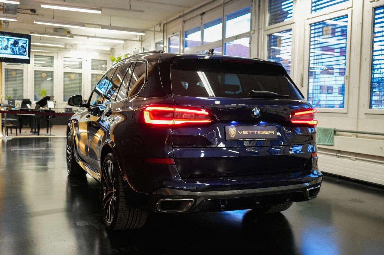 BMW X5 xDrive 48V 40d M Sport Steptronic-showroom-element-3