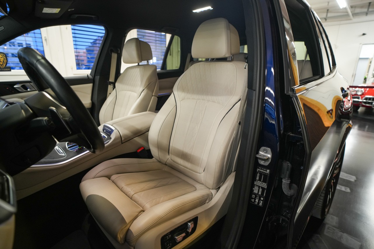 BMW X5 xDrive 48V 40d M Sport Steptronic-image-11