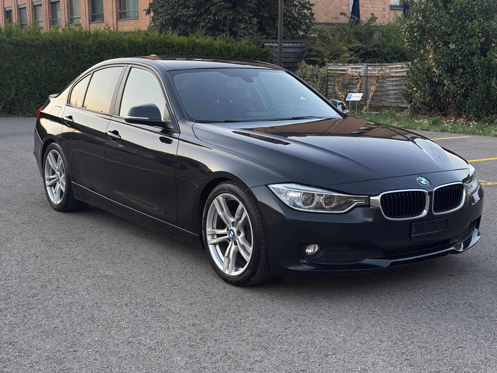 BMW 320d Sport Line Steptronic-image-1