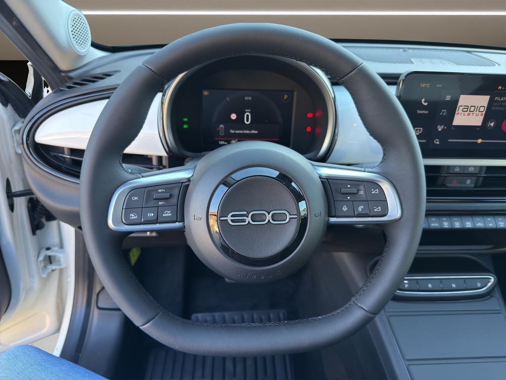 FIAT 600 1.2 Hybrid Icon Swiss Edition-image-8