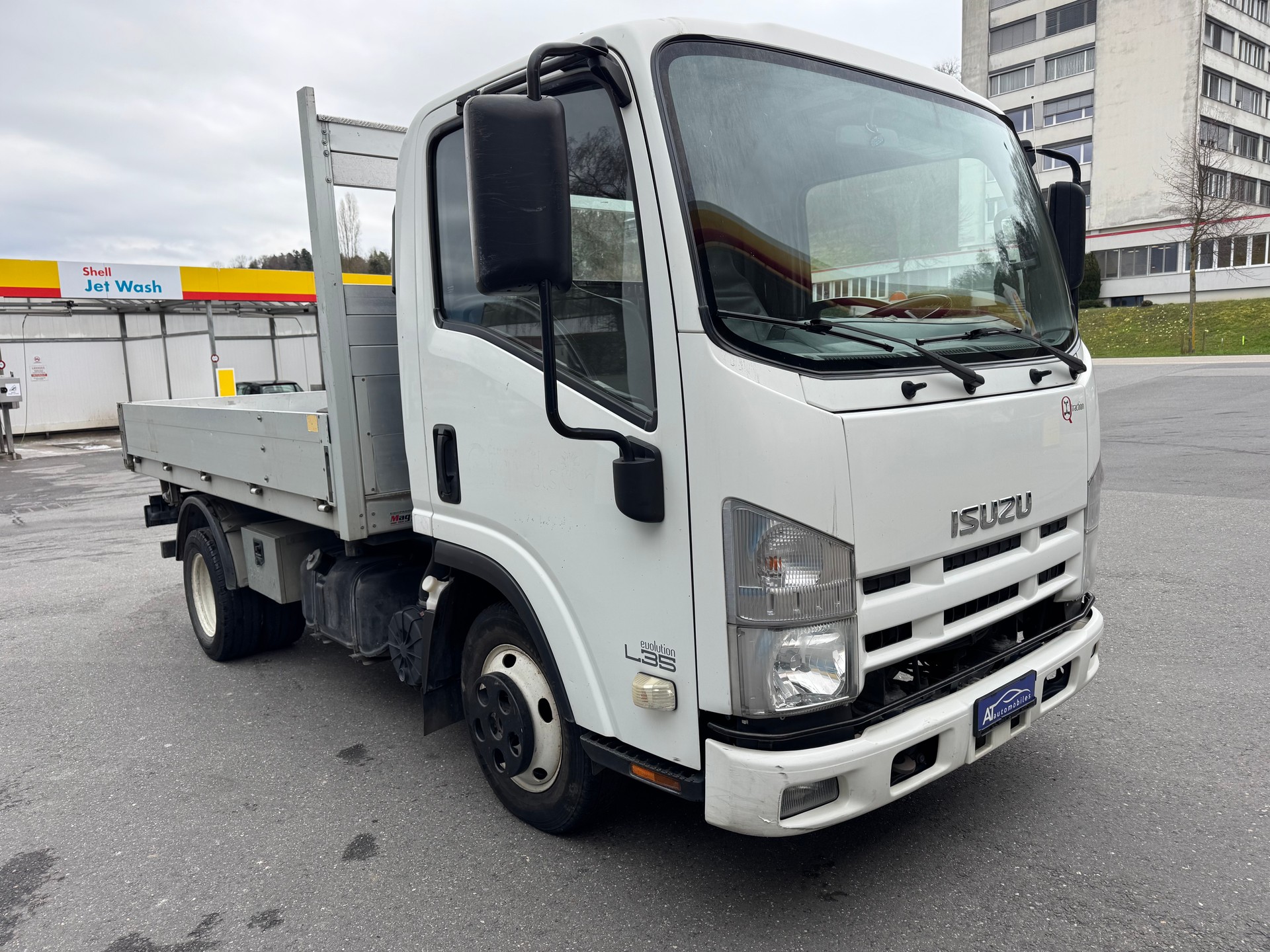ISUZU NLR 85A - LS 35 F-image-2