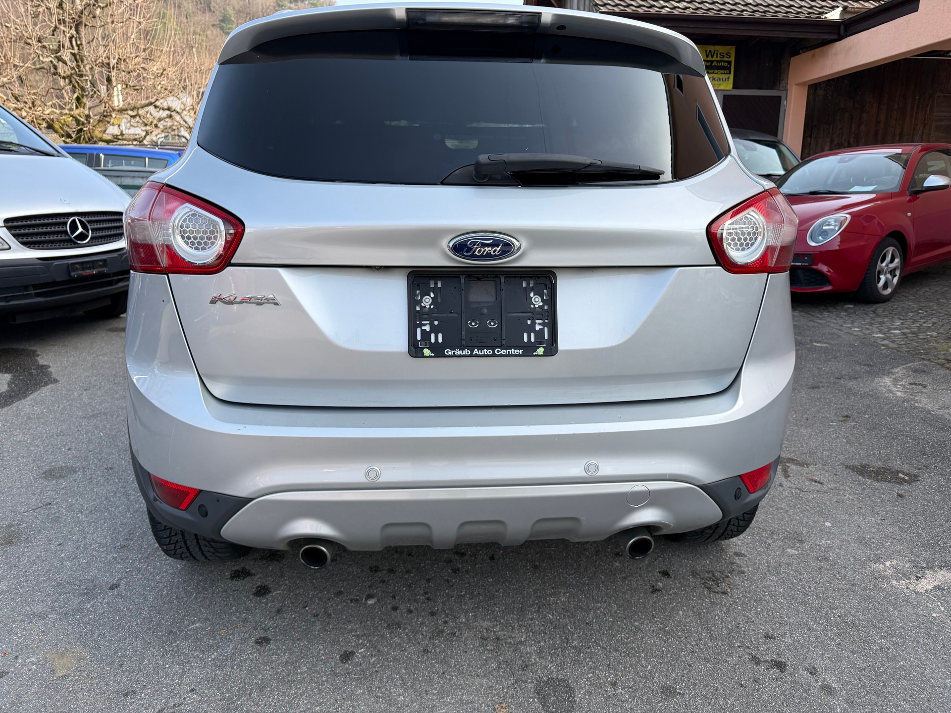 FORD Kuga 2.5 Turbo Titanium 4WD-image-4
