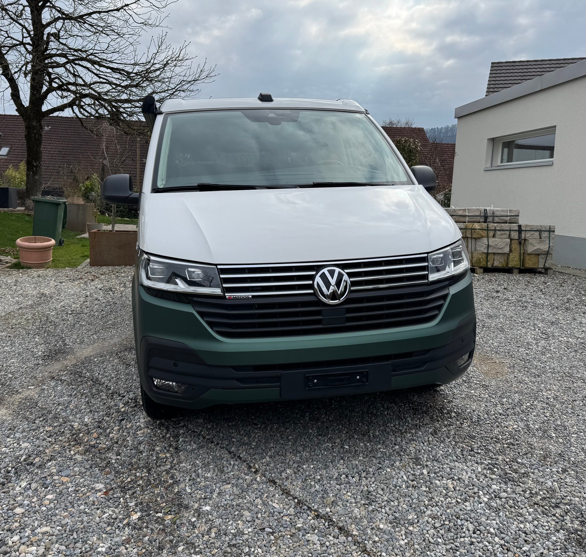 VW T6.1 California 2.0 TDI Coast Edition Liberty 4Motion DSG-image-2