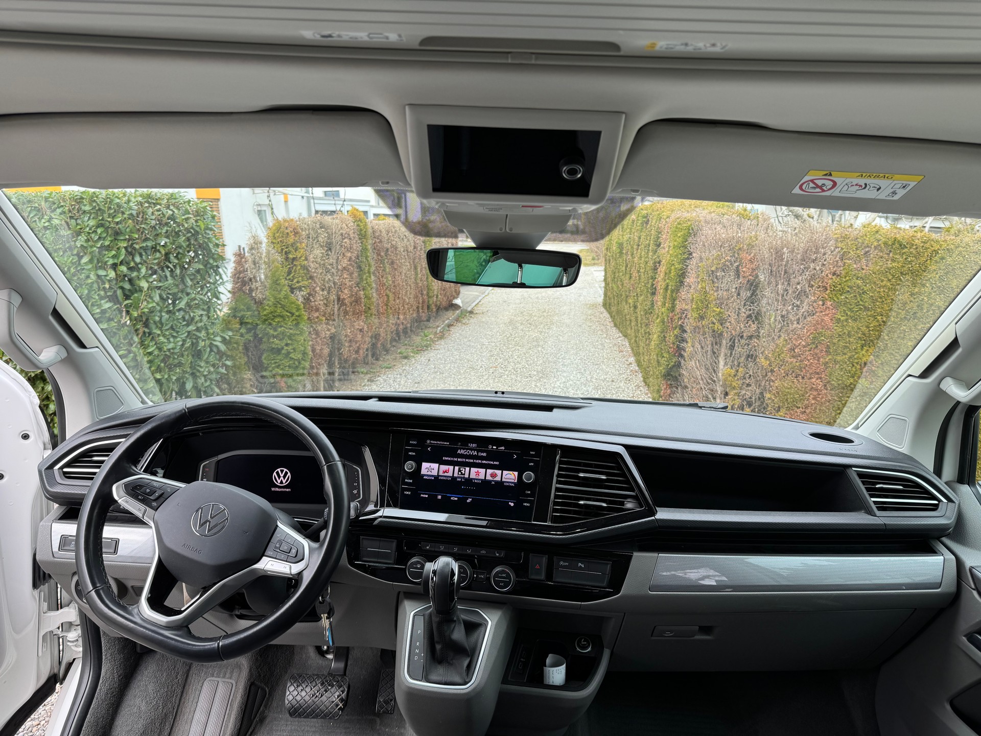 VW T6.1 California 2.0 TDI Coast Edition Liberty 4Motion DSG-image-9
