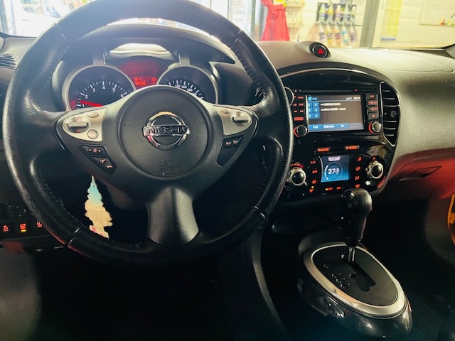 NISSAN Juke 1.6 DIG-T tekna 17'' 4x4 Xtronic M-CVT-image-12