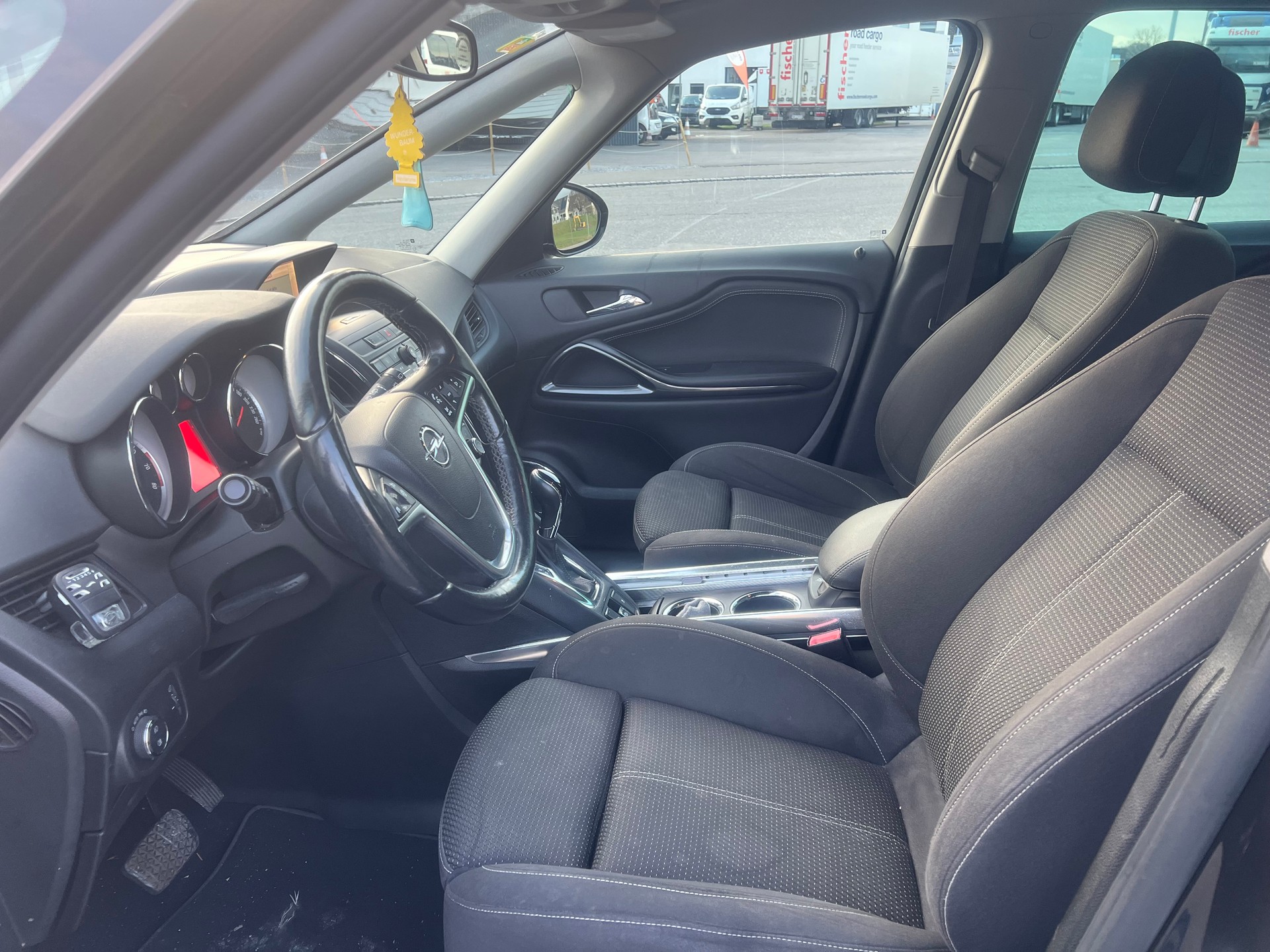 OPEL Zafira Tourer 1.6i 16V Turbo Active Ed. Aut.-image-12