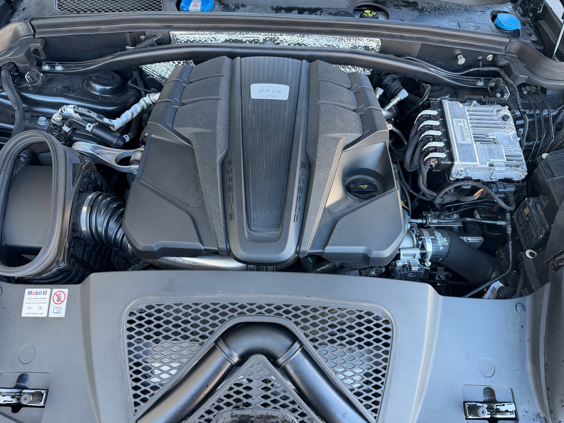 PORSCHE Macan GTS PDK-image-29