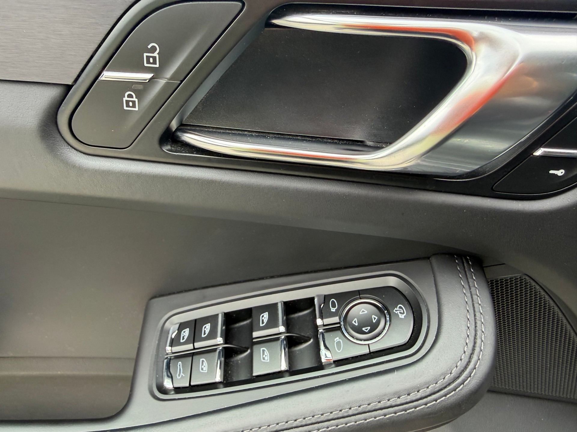 PORSCHE Macan GTS PDK-image-27