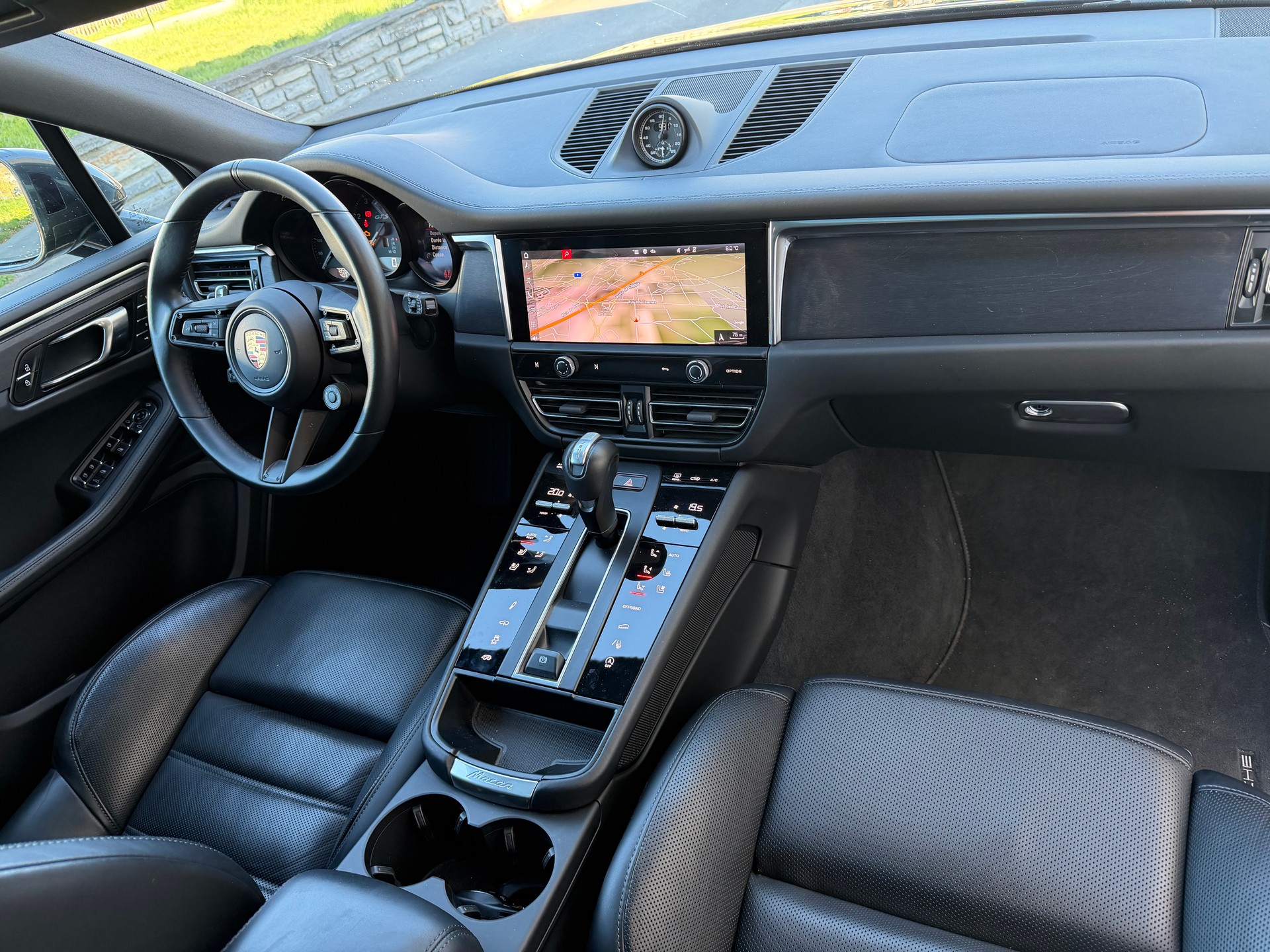 PORSCHE Macan GTS PDK-image-16