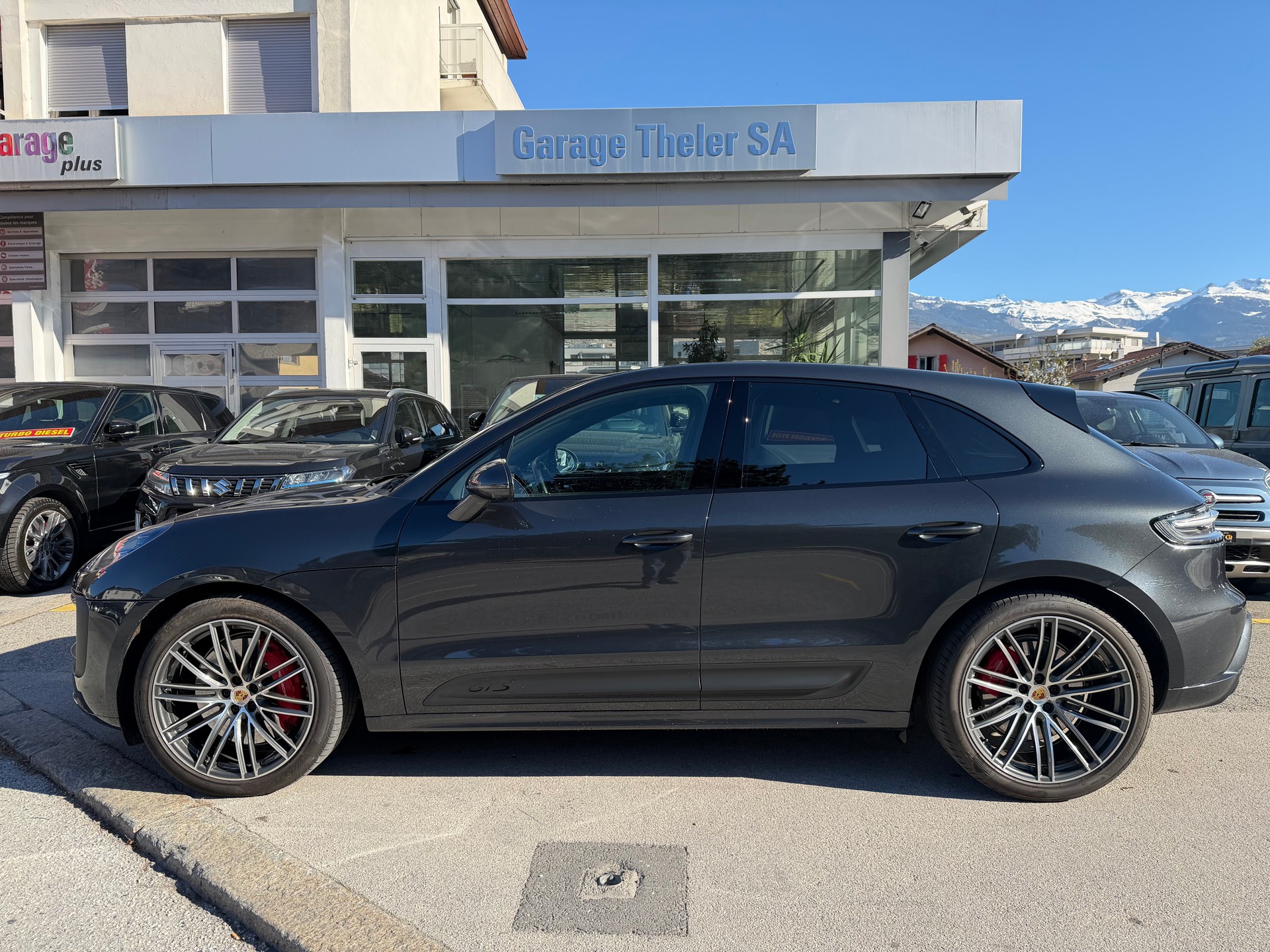 PORSCHE Macan GTS PDK-image-1
