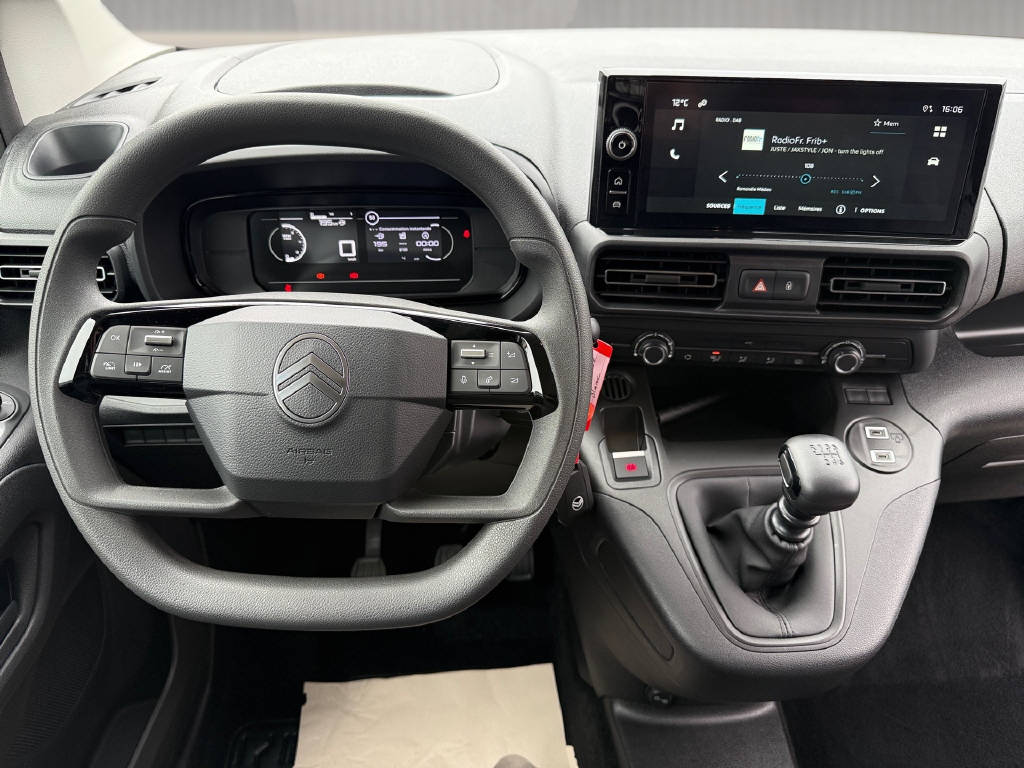 CITROEN Berlingo VAN M Essence 110ch Manuelle-image-7