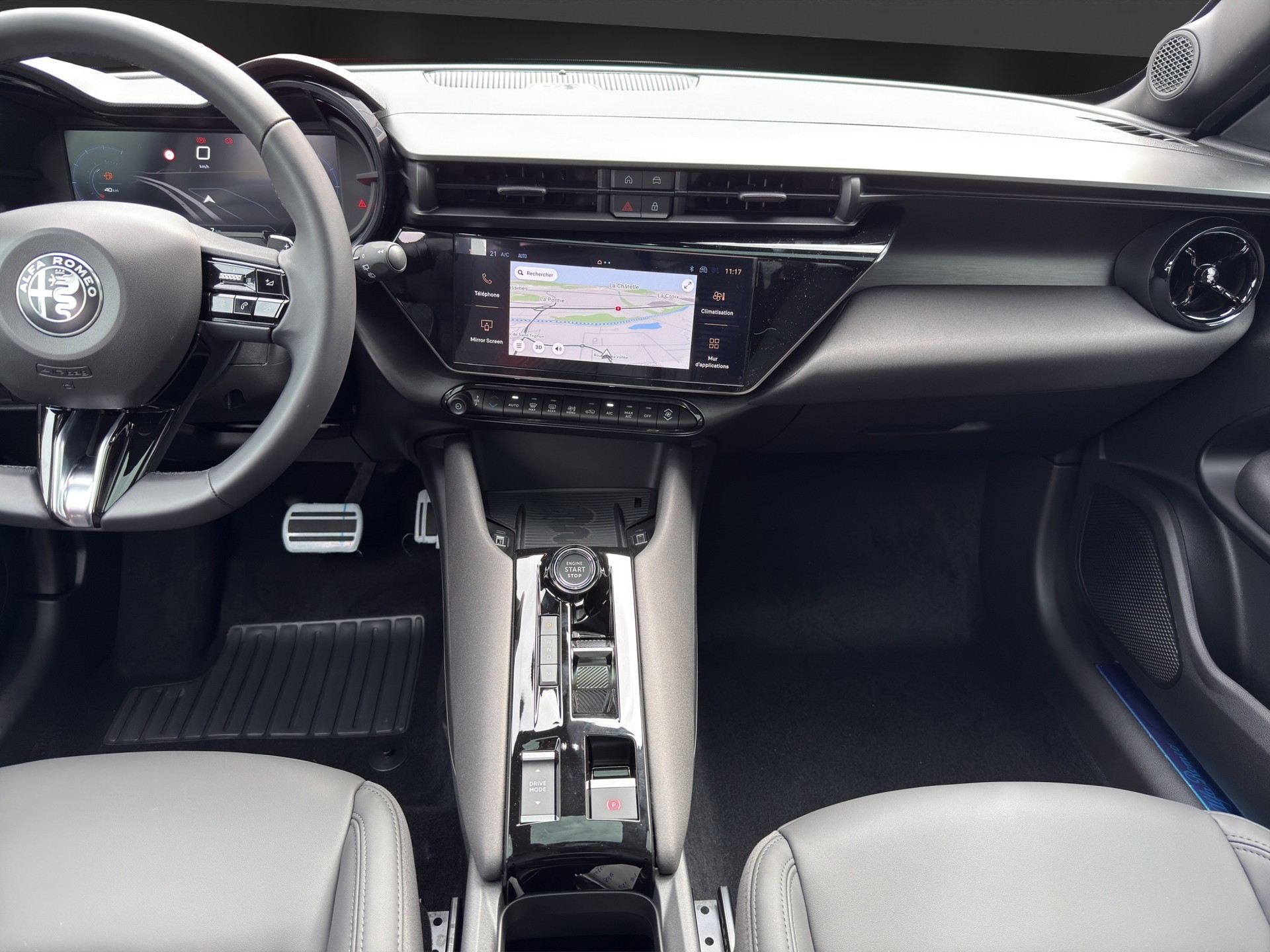 ALFA ROMEO Junior 1.2 48V Hybrid Q4-image-11