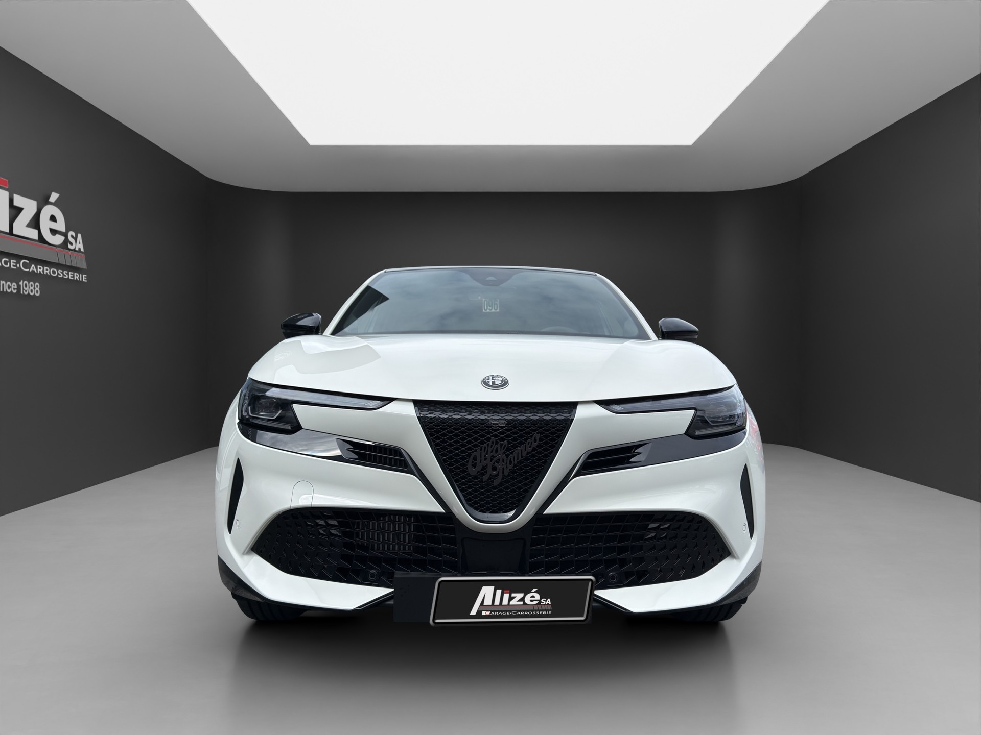 ALFA ROMEO Junior 1.2 48V Hybrid Q4-image-1