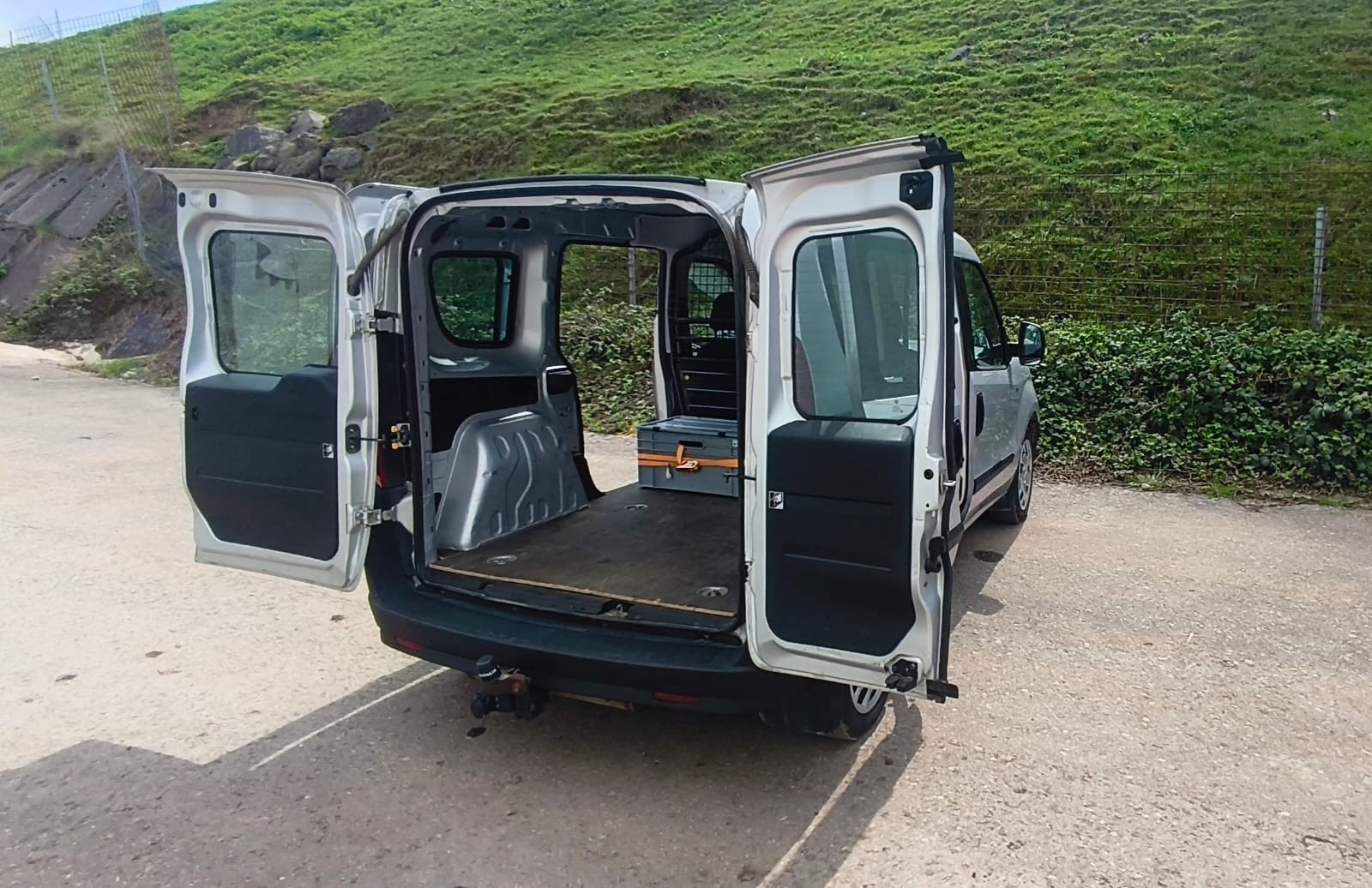 FIAT DOBLO-image-2