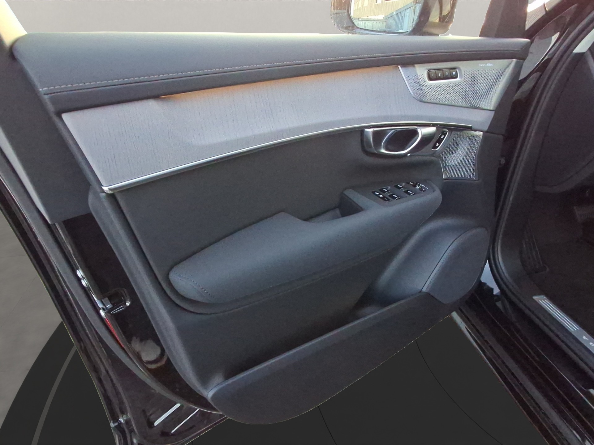 VOLVO XC90 2.0 T8 TE XCLUSIVE Edition Dark eAWD-image-13