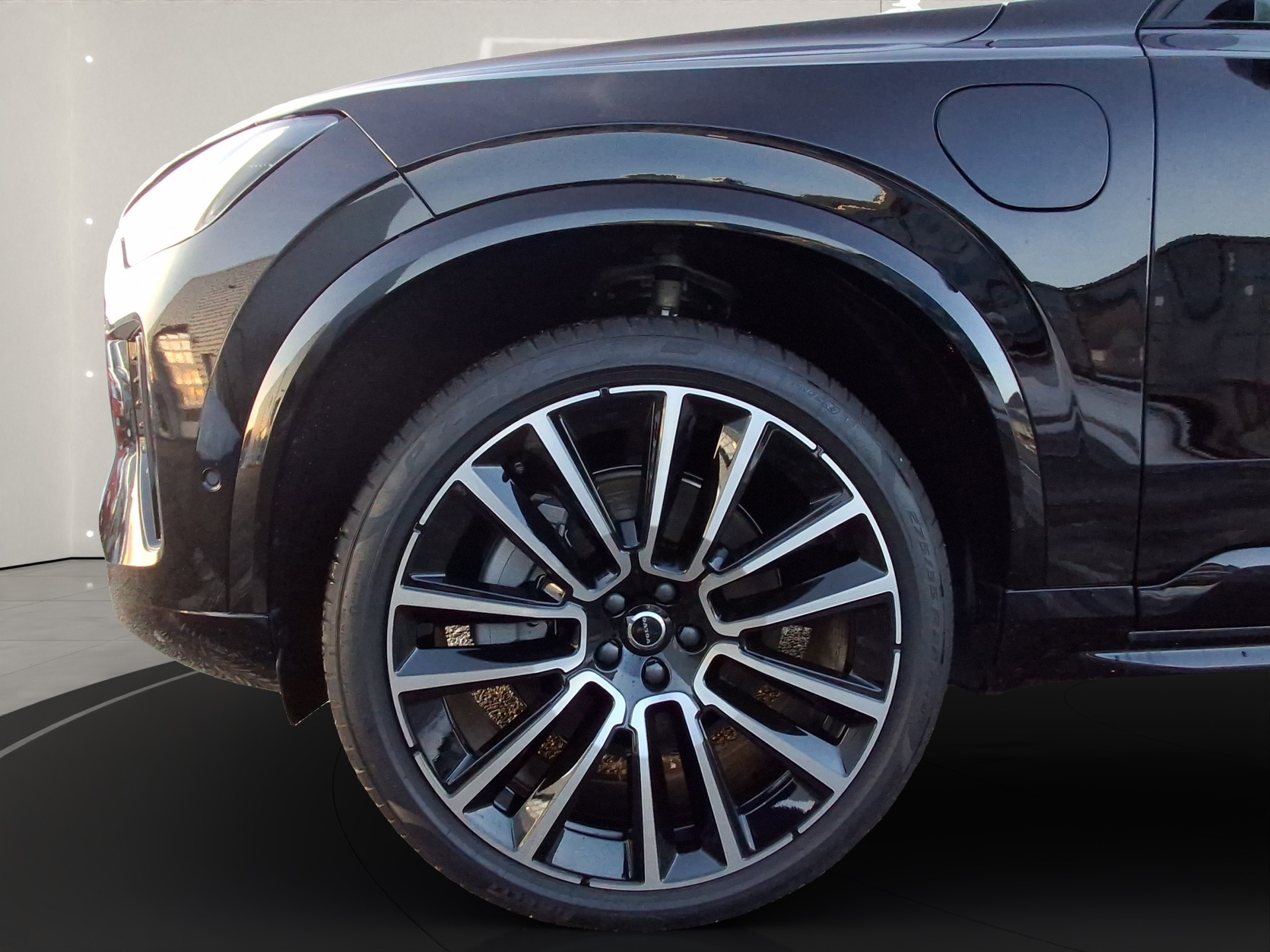 VOLVO XC90 2.0 T8 TE XCLUSIVE Edition Dark eAWD-image-4