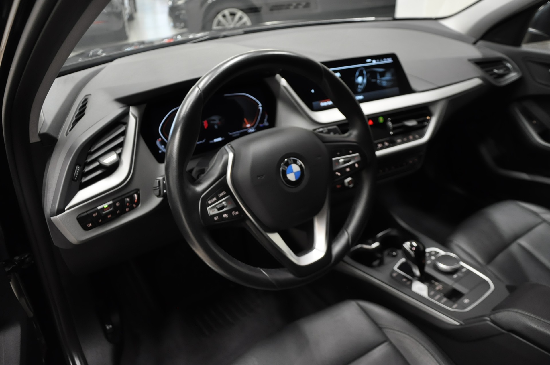 BMW 118i Fleet Edition Steptronic-image-11